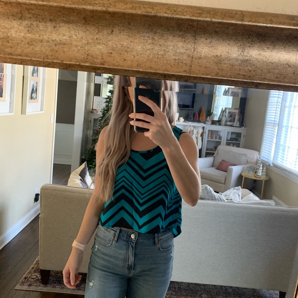 Blue cropped tank
